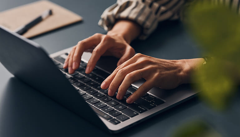 Article Tabnine reaches enterprises with AI coding assistant on Google Cloud Marketplace Image