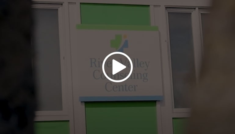 Entrance to Lane Regional Medical Center