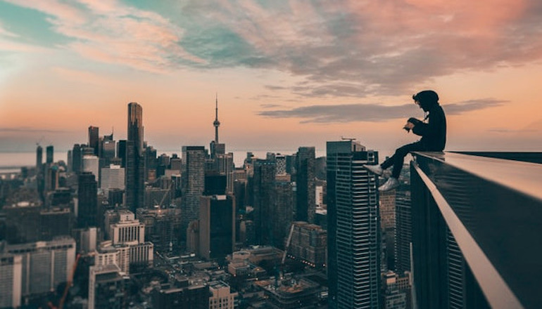 The Challenge of Scaling the Intelligent Edge The Challenge of Scaling the Intelligent Edge