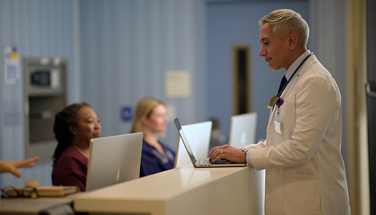 Apple hospital staff using Mac devices