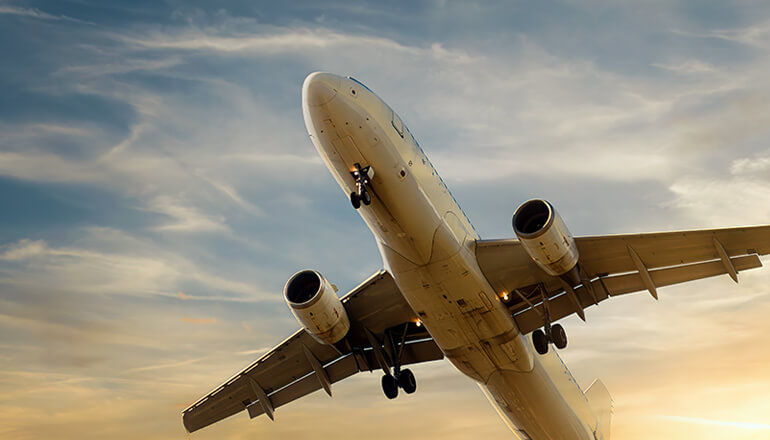 Largest private wireless deployments at a U.S. airport featuring a secure connectivity layer that enhances operational efficiency Airplane taking off from Minneapolis-Saint Paul International Airport