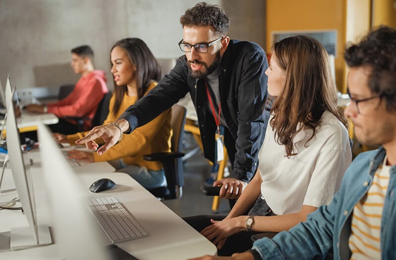 higher-education-lifestyle-ta-students-lab-technology higher-education-lifestyle-ta-students-lab-technology