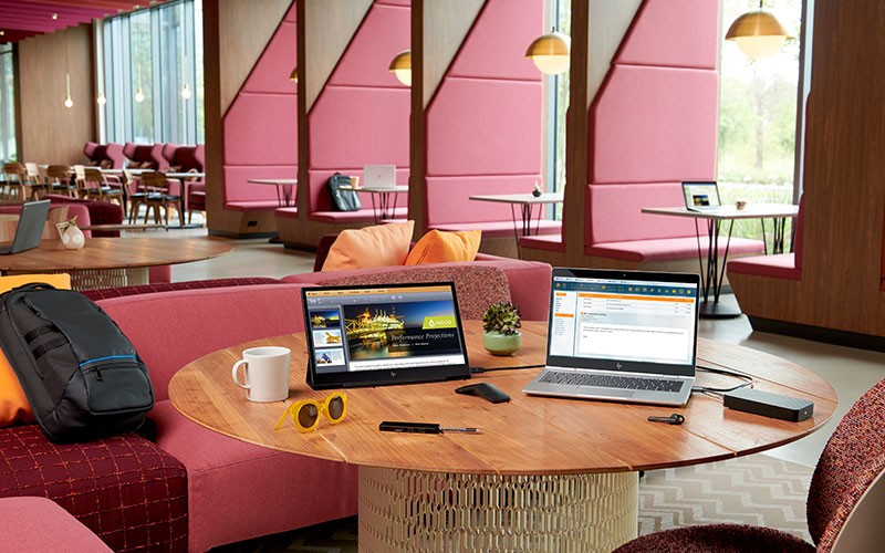 HP notebook accessories HP Thunderbolt Dock G2 lifestyle