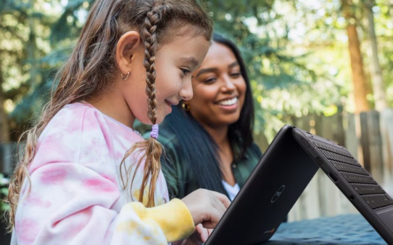 Student using Dell Windows 11 device