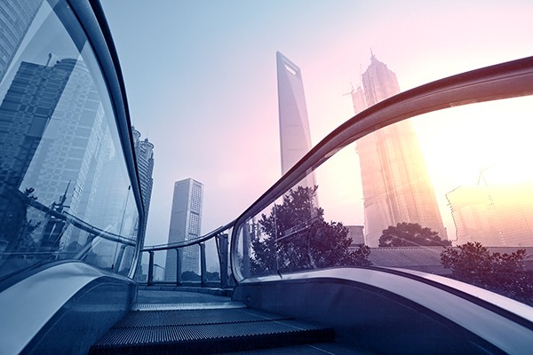 Bridge between executive buildings