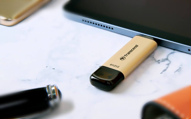 Transcend USB flash drives 