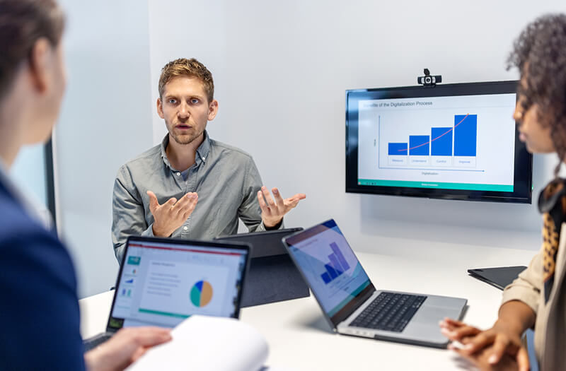 Team collaboration and discussion on upgrading to VCF 9.0 for improved performance